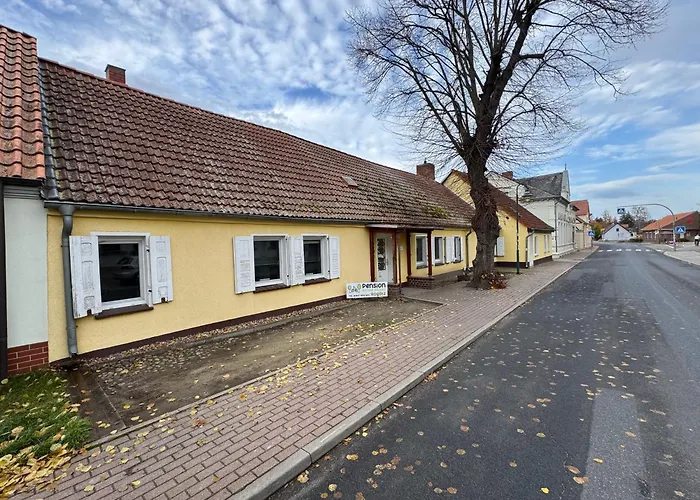 Am Elberadweg - Rogaetz 3*